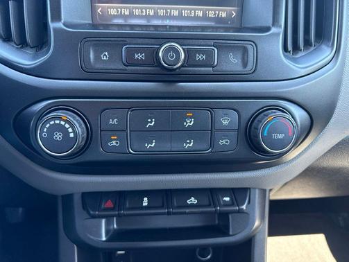 Gray 2017 Chevrolet Colorado WT