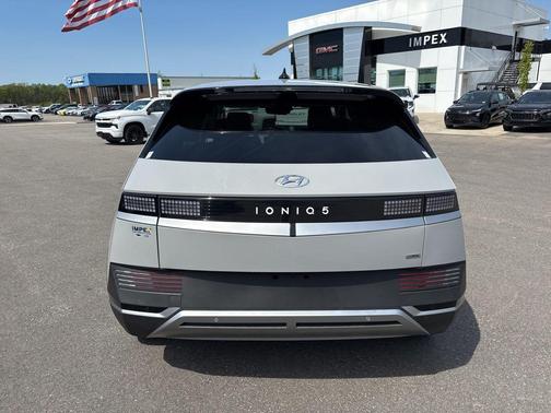 2024 Hyundai IONIQ 5 SE