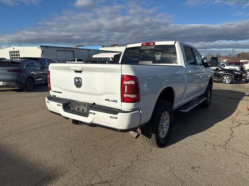 2024 RAM 2500 Laramie Crew Cab 4x4 6'4' Box