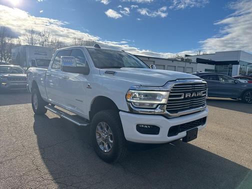 2024 RAM 2500 Laramie Crew Cab 4x4 6'4' Box