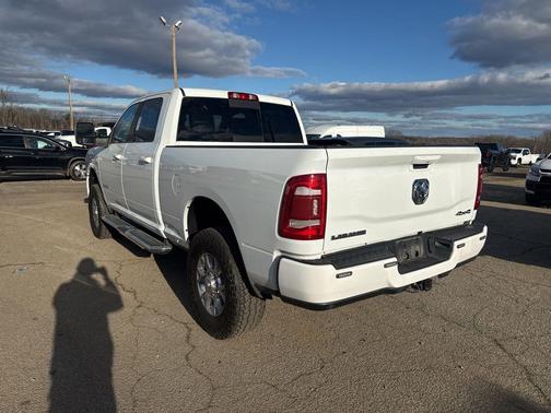 2024 RAM 2500 Laramie Crew Cab 4x4 6'4' Box