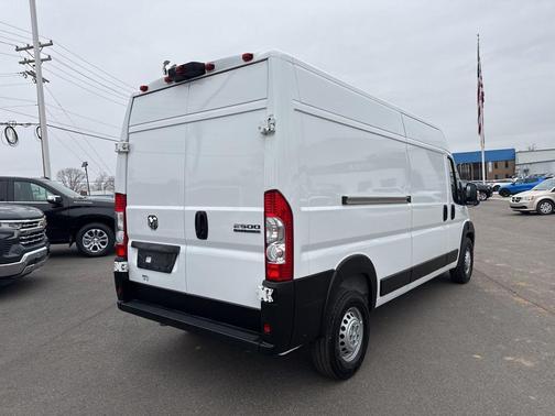 2025 RAM ProMaster 2500 Tradesman