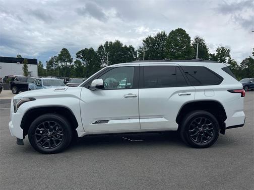 2025 Toyota Sequoia SR5