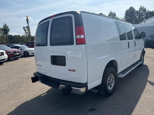 2023 GMC Savana 2500 Work Van