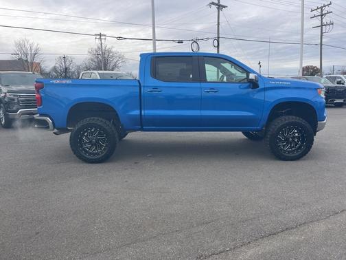 2025 Chevrolet Silverado 1500 LT