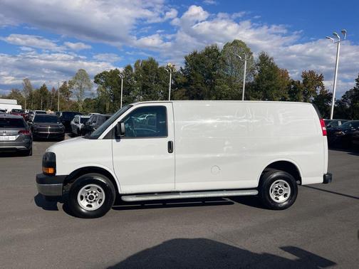 2023 GMC Savana 2500 Work Van