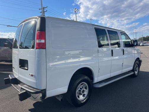 2023 GMC Savana 2500 Work Van