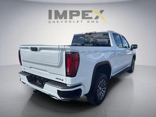 Summit White 2023 GMC Sierra 1500 AT4