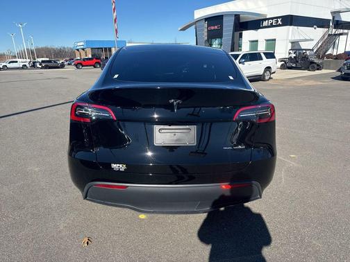 2024 Tesla Model Y Long Range Dual Motor All-Wheel Drive