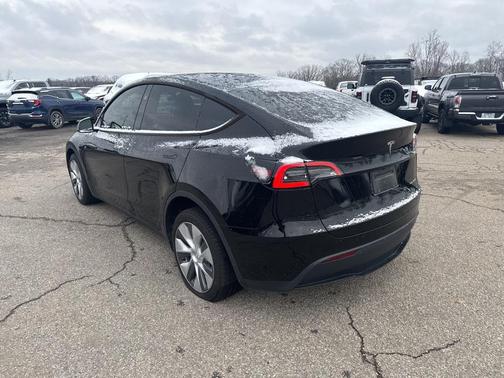 2024 Tesla Model Y Long Range Dual Motor All-Wheel Drive