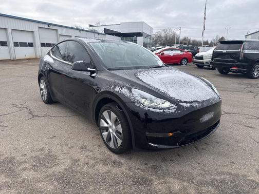 2024 Tesla Model Y Long Range Dual Motor All-Wheel Drive