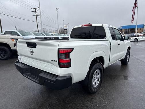 2024 Nissan Frontier S