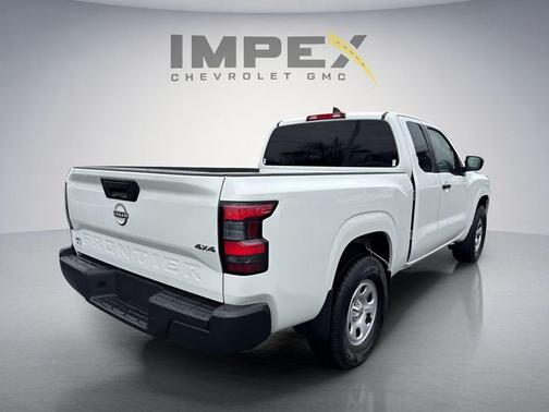 Glacier White 2024 Nissan Frontier S