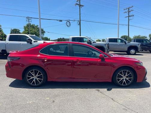 2021 Toyota Camry SE