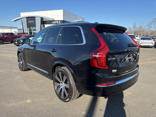 2024 Volvo XC90 B5 Plus Bright Theme