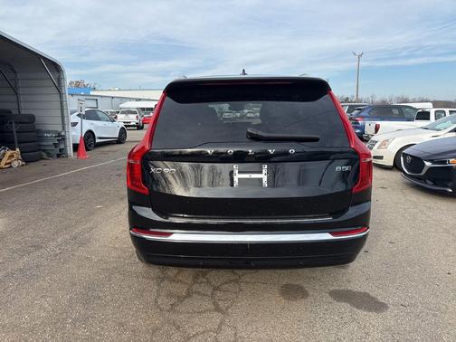 2024 Volvo XC90 B5 Plus Bright Theme