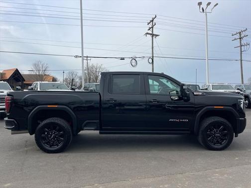 2024 GMC Sierra 2500 AT4