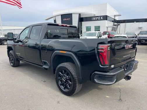 2024 GMC Sierra 2500 AT4