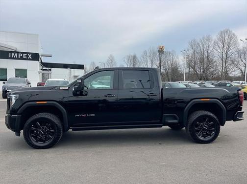 2024 GMC Sierra 2500 AT4