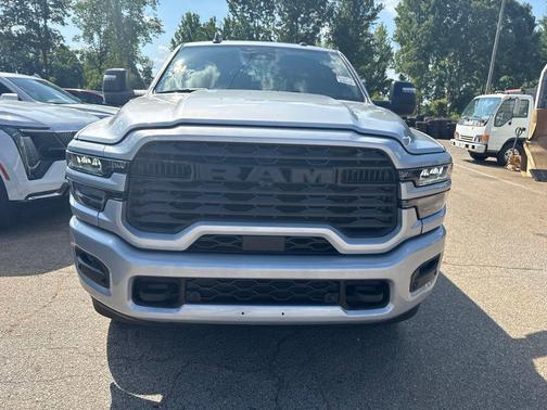 Silver Zynith 2026 RAM 2500 Big Horn Crew Cab 4x4 6'4' Box