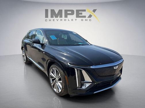 Stellar Black Metallic 2024 Cadillac LYRIQ Luxury