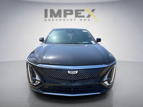 Stellar Black Metallic 2024 Cadillac LYRIQ Luxury