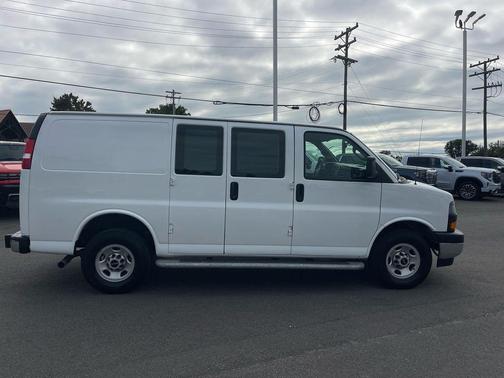 2023 GMC Savana 2500 Work Van