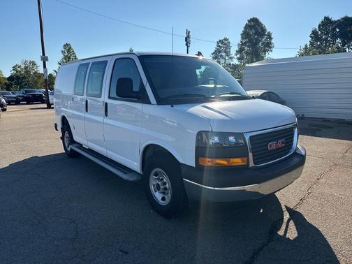 2023 GMC Savana 2500 Work Van