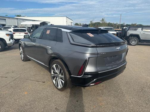 2023 Cadillac LYRIQ Luxury