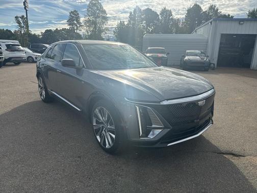 2023 Cadillac LYRIQ Luxury
