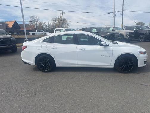 Summit White 2024 Chevrolet Malibu 1LT