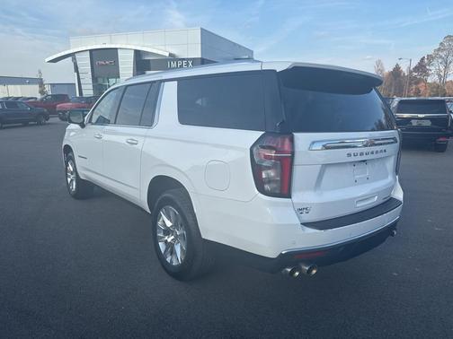 2023 Chevrolet Suburban Premier
