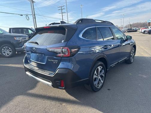 2022 Subaru Outback Limited XT