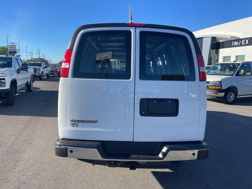 2025 Chevrolet Express 2500 RWD 2500 Regular Wheelbase WT