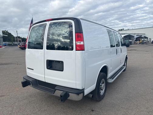 2024 Chevrolet Express 2500 RWD 2500 Regular Wheelbase WT