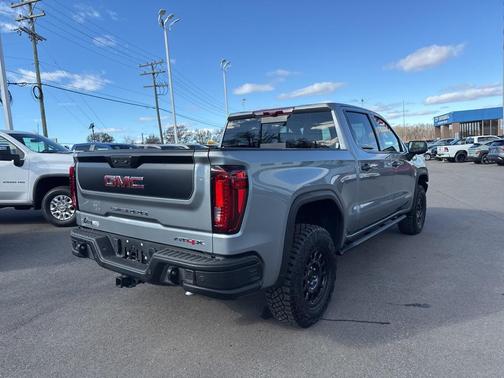 2024 GMC Sierra 1500 AT4X