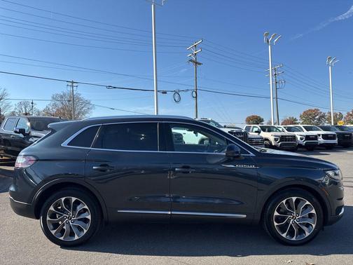 2021 Lincoln Nautilus Reserve