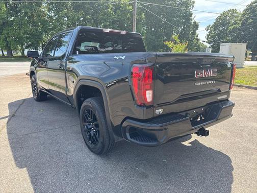 Onyx Black 2023 GMC Sierra 1500 Elevation