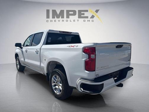 Summit White 2026 Chevrolet Silverado 1500 RST