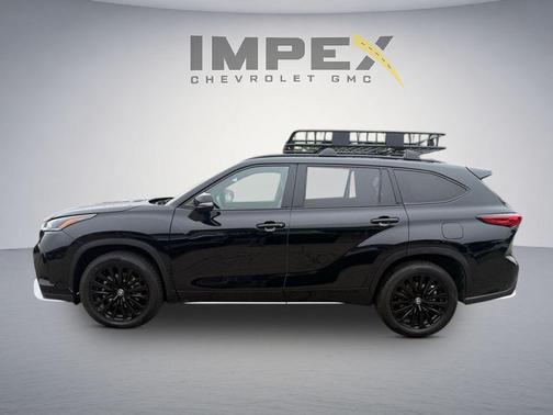 Midnight Black Metallic 2023 Toyota Highlander XSE
