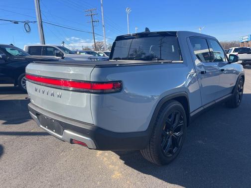 2023 Rivian R1T Adventure Quad Motor Large Pack