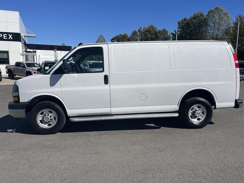 2024 Chevrolet Express 2500 RWD 2500 Regular Wheelbase WT
