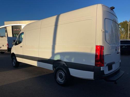 2025 Mercedes-Benz Sprinter 2500 High Roof