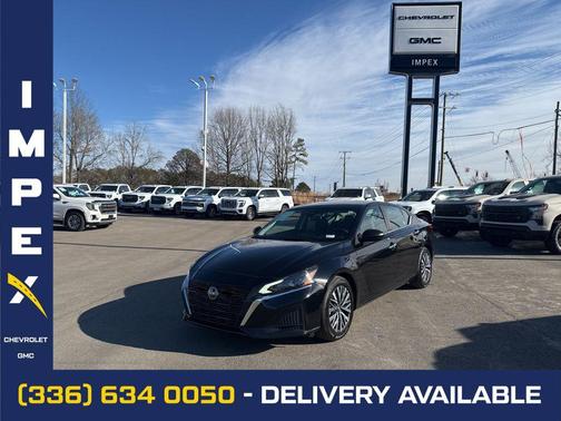 2025 Nissan Altima SV FWD