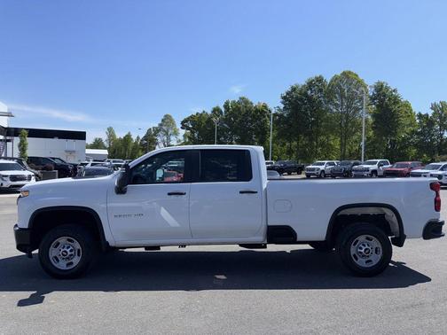 Summit White 2022 Chevrolet Silverado 2500 WT