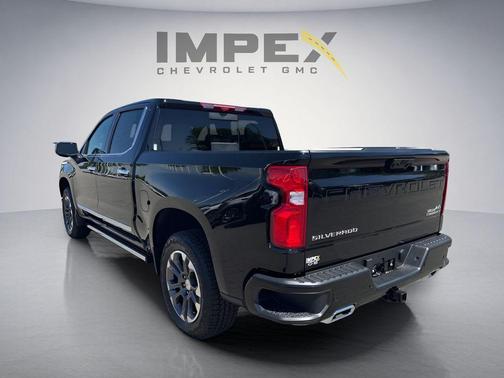 Black 2026 Chevrolet Silverado 1500 High Country