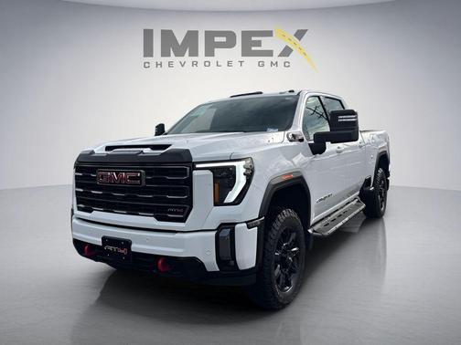 Summit White 2024 GMC Sierra 2500 AT4