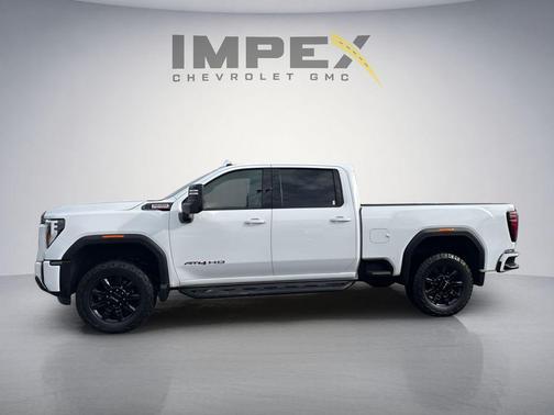 Summit White 2024 GMC Sierra 2500 AT4