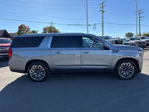 2024 GMC Yukon XL Denali Ultimate