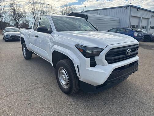 2024 Toyota Tacoma SR